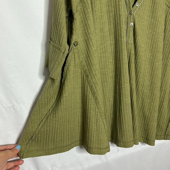 Green Babydoll Short Sleeve Top - Picture 7 of 7